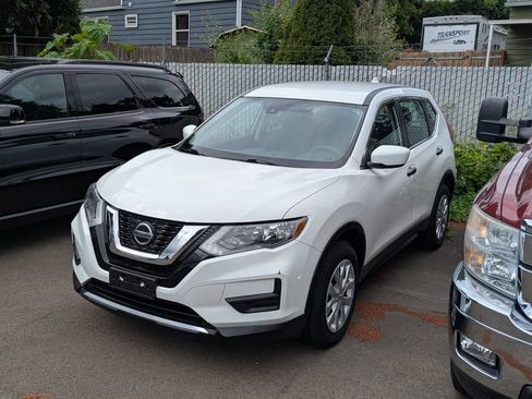 Used 2019 Nissan Rogue S AWD/4WD image 1