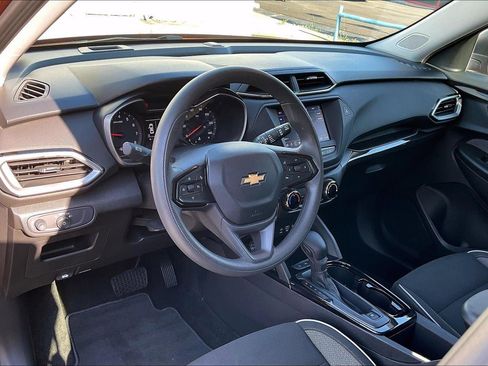 Used 2021 Chevrolet TrailBlazer LS image 12