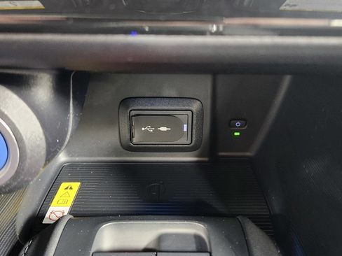 Used 2021 Toyota Venza XLE w/ Softex Package AWD/4WD image 29