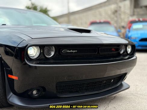 Used 2019 Dodge Challenger R/T Scat Pack w/ Driver Convenience Group RWD image 10