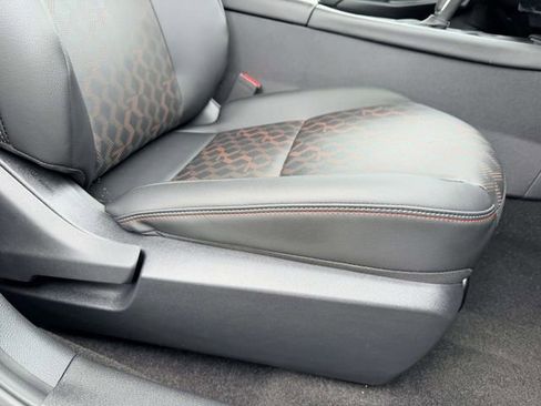 New 2026 Nissan Sentra SR w/ SR Premium Package FWD image 9