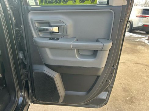 Used 2014 RAM 1500 Classic SLT image 15