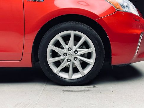 Used 2012 Toyota Prius V Five FWD image 36