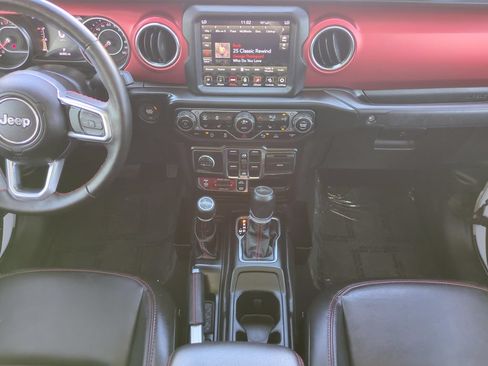 Used 2022 Jeep Gladiator Rubicon w/ LED Lighting Group AWD/4WD image 15
