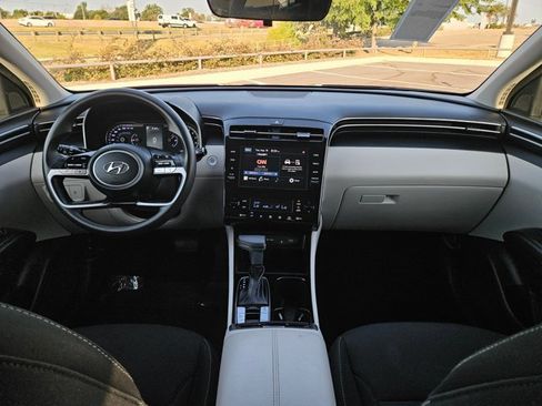 Used 2024 Hyundai Tucson SEL FWD image 17