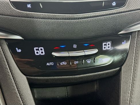 Used 2025 Cadillac XT5 Luxury FWD image 22