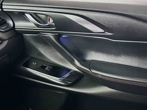 Used 2022 MAZDA CX-9 Carbon Edition image 17
