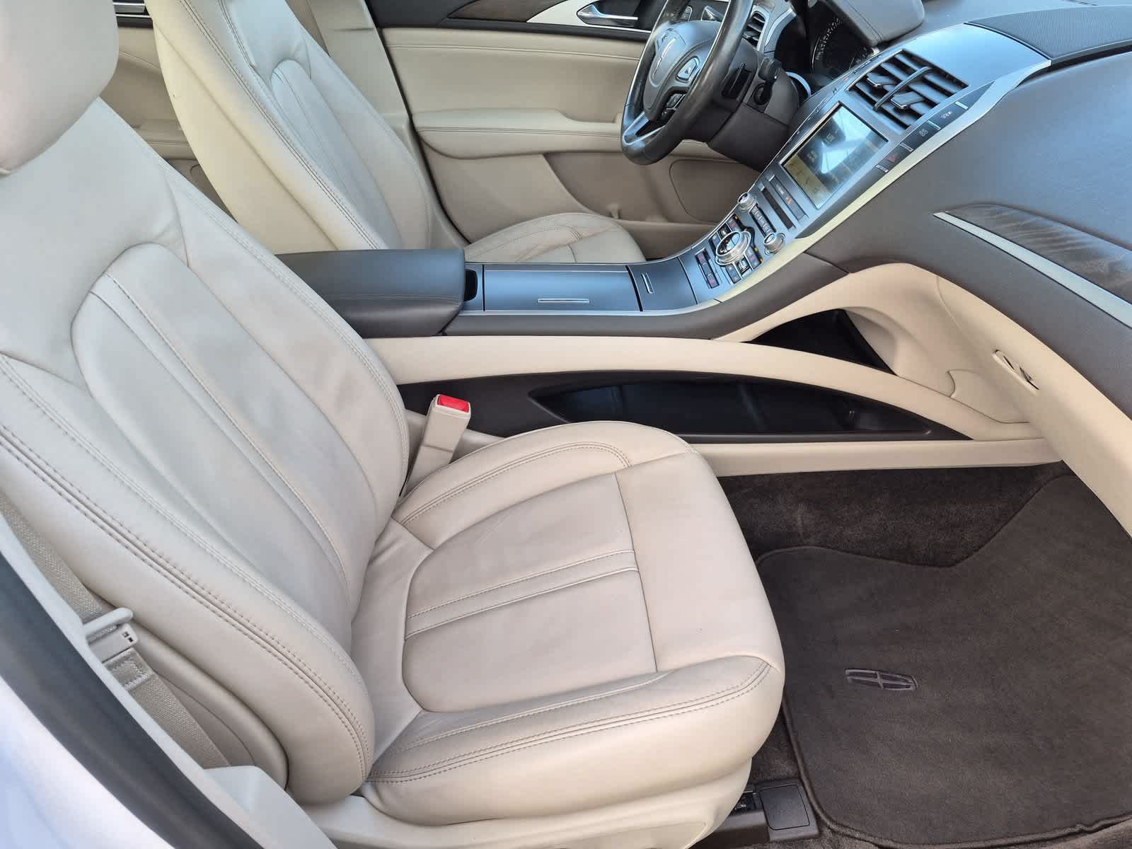 Used 2017 Lincoln MKZ Select FWD image 23