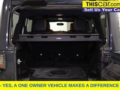 Used 2016 Jeep Wrangler Unlimited Sahara w/ Connectivity Group image 12