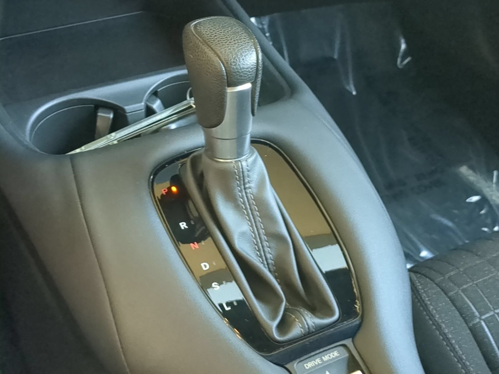 Used 2024 Honda HR-V LX image 21