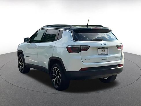 Used 2025 Jeep Compass Limited AWD/4WD image 7