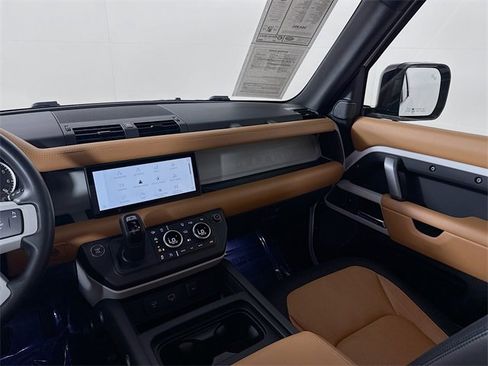Certified 2023 Land Rover Defender 110 X-Dynamic SE image 26