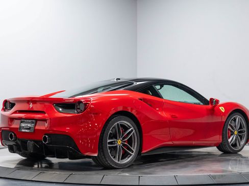 Used 2016 Ferrari 488 GTB RWD image 23