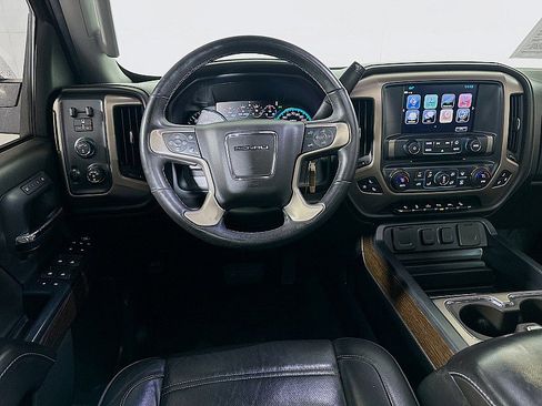 Used 2018 GMC Sierra 1500 Denali AWD/4WD image 23