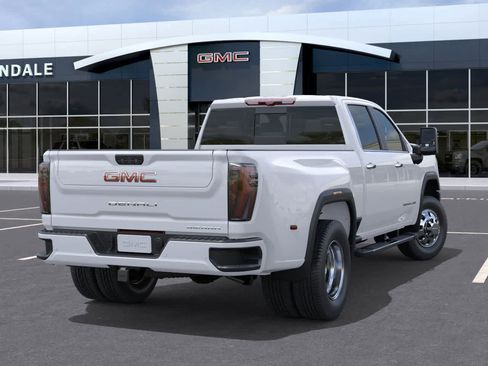 New 2026 GMC Sierra 3500 Denali w/ Denali Reserve Package image 4