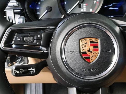 New 2026 Porsche Macan AWD/4WD image 11