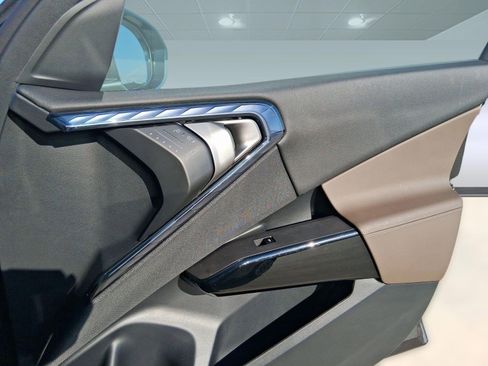 Used 2026 BMW X3 xDrive30 w/ Convenience Package image 29