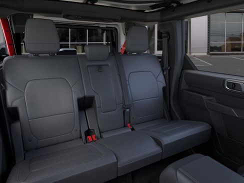 New 2025 Ford Bronco Badlands image 11