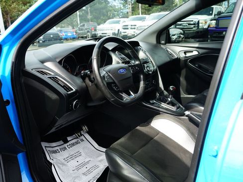 Used 2017 Ford Focus RS image 16