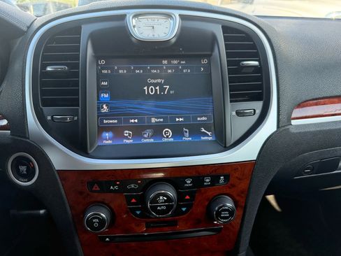 Used 2014 Chrysler 300 300 Sedan 4D w/ Driver Convenience Group image 16