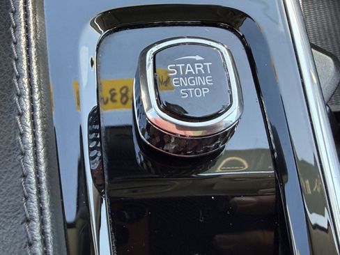 Certified 2023 Volvo XC90 B5 Core w/ Protection Package Premier image 23