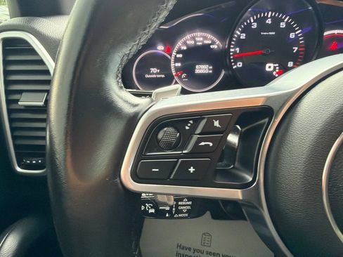 Used 2020 Porsche Cayenne AWD/4WD image 29