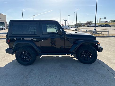 Used 2023 Jeep Wrangler Sport AWD/4WD image 14