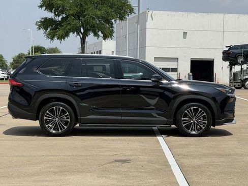 Certified 2024 Toyota Grand Highlander AWD Hybrid image 3