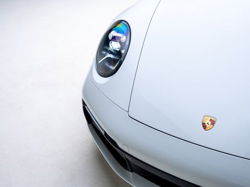 Used 2020 Porsche 911 Carrera image 8