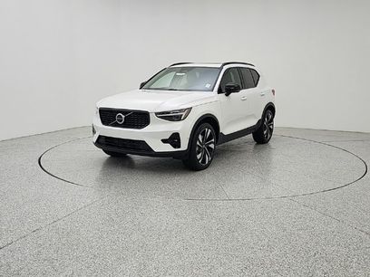 Used 2025 Volvo XC40 B5 Ultra