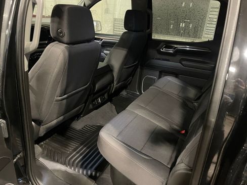 Used 2023 Chevrolet Silverado 1500 LT image 16