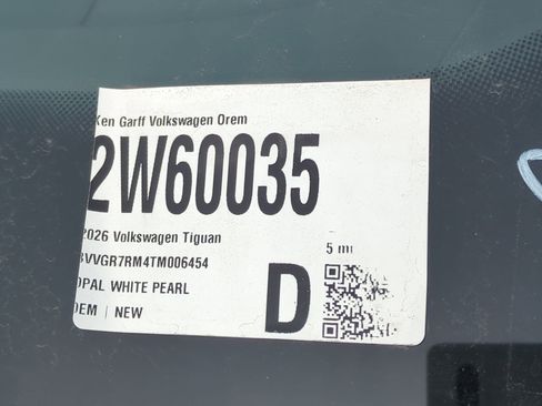 New 2026 Volkswagen Tiguan SE R-Line image 20