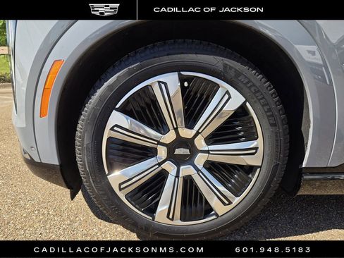 New 2026 Cadillac Escalade IQL Luxury AWD/4WD image 22