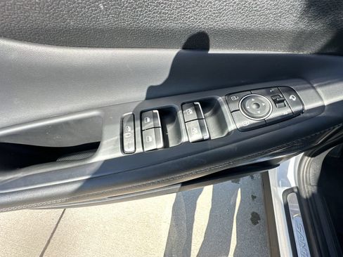 Used 2022 Hyundai Santa Fe Limited AWD/4WD image 23
