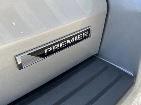 Used 2018 Chevrolet Tahoe Premier AWD/4WD image 44