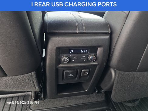 Used 2023 Chevrolet Traverse Premier w/ Redline Edition FWD image 18