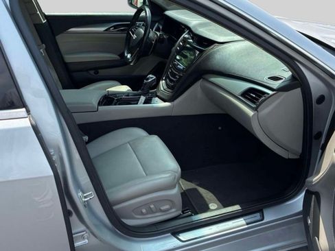 Used 2019 Cadillac CTS Luxury RWD image 3