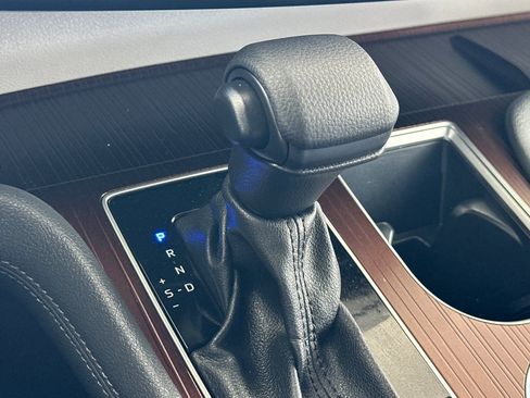 Certified 2023 Toyota Sienna LE FWD image 23