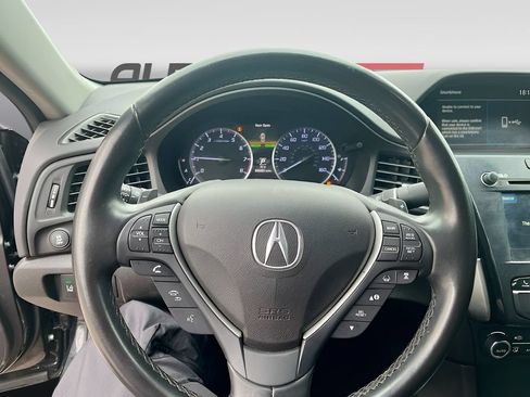 Used 2022 Acura ILX w/ Premium Package FWD image 11
