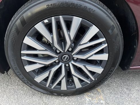 Used 2025 Nissan Altima 2.5 SV image 29