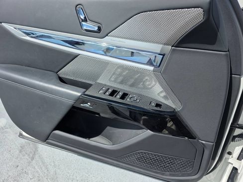Certified 2023 BMW 760i xDrive AWD/4WD image 19