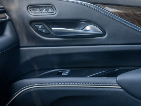 Used 2024 Cadillac Escalade ESV Sport Platinum w/ LPO, ONYX Package image 15