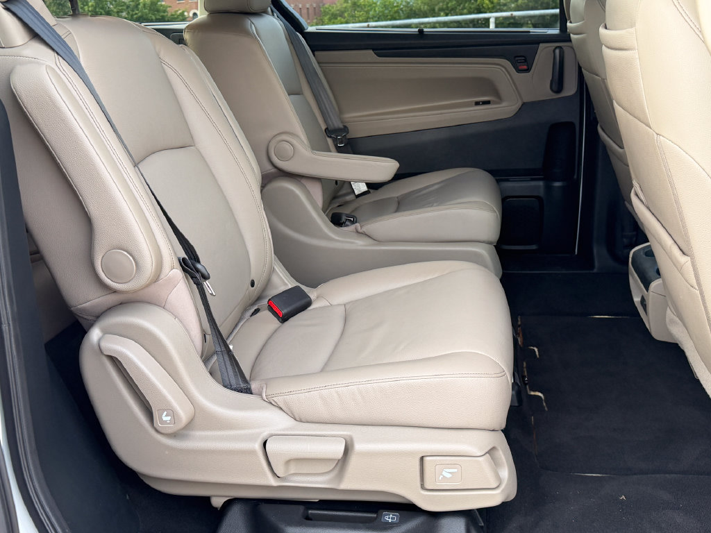 Used 2024 Honda Odyssey Touring image 12