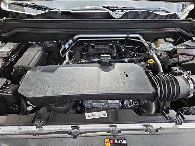 Used 2026 Chevrolet Colorado Z71 w/ Technology Package AWD/4WD image 29