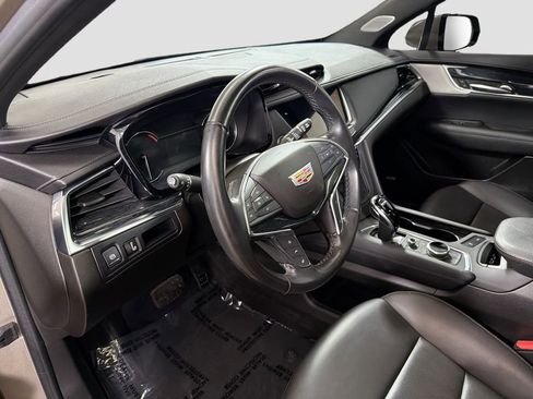 Used 2022 Cadillac XT5 Premium Luxury w/ LPO, Floor Liner Package AWD/4WD image 12