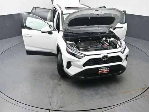 Certified 2022 Toyota RAV4 XLE w/ Convenience Package image 55