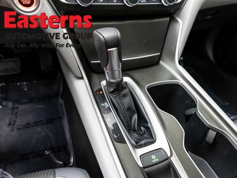 Used 2019 Honda Accord EX image 12