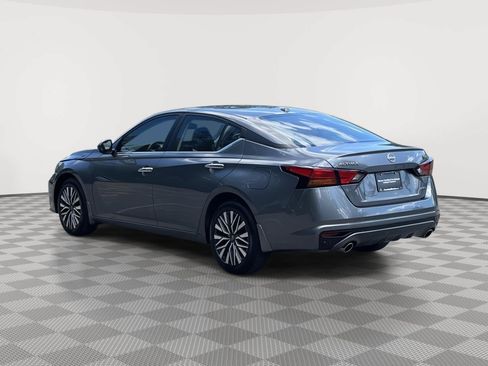 Certified 2024 Nissan Altima 2.5 SV w/ SV Premium Package AWD/4WD image 7