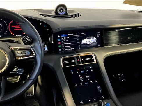 Used 2020 Porsche Taycan Turbo image 6