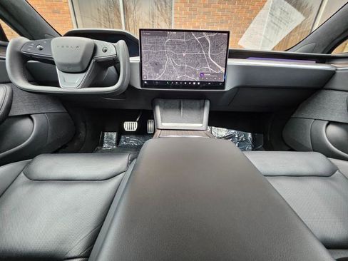 Used 2022 Tesla Model S AWD image 37